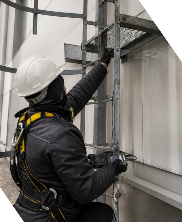 Испытание пожарных лестниц с оформлением протокола в Ртищеве